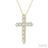 1/4 Ctw Round Cut Diamond Cross Pendant With Chain in 14K Yellow Gold